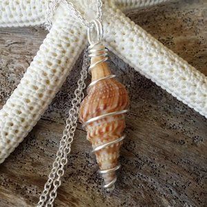 Wire Wrapped Natural Conch Seashell Necklace Women Jewelry Gift